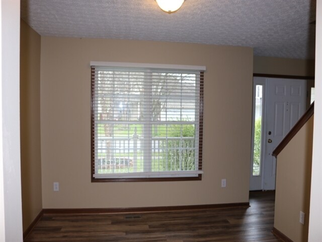 Building Photo - 281 Iris Trail Drive