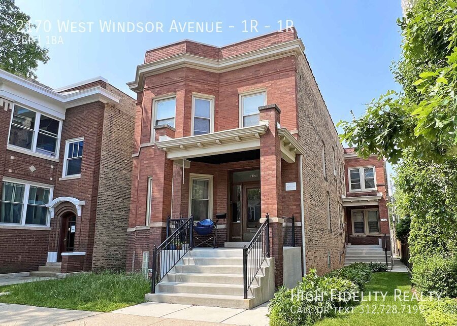 Foto principal - 2170 W Windsor Ave