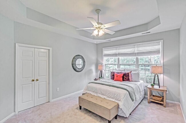 Building Photo - Available May 11th. Gorgeous 4 BR/2.5 BA Home Available in Berkleigh!