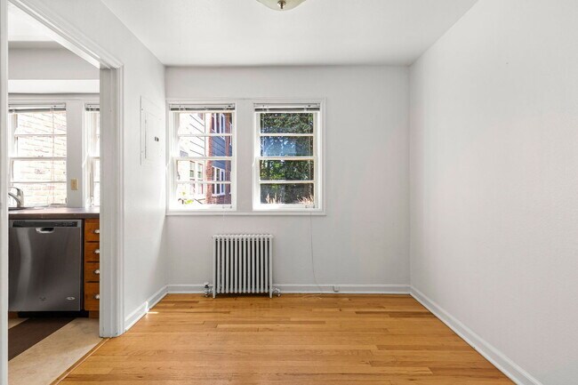 Foto del edificio - 235 NE 61st Ave