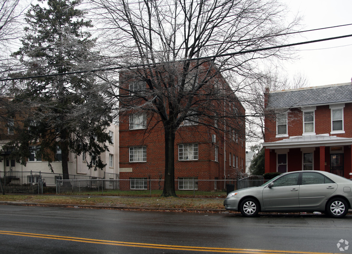 Building Photo - 3319 Martin Luther King Jr Ave SE