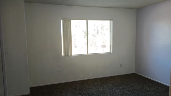 Building Photo - 3520 W Dunlap Ave