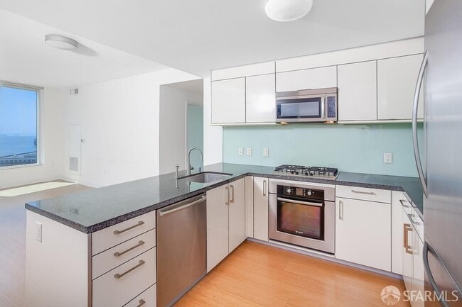 Foto del edificio - 338 Spear St