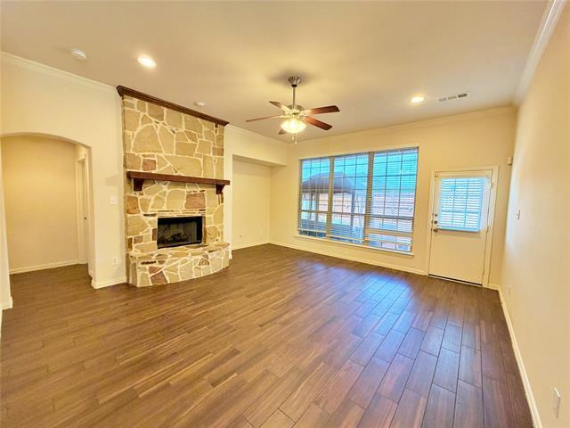 Building Photo - 7105 Handen Dr