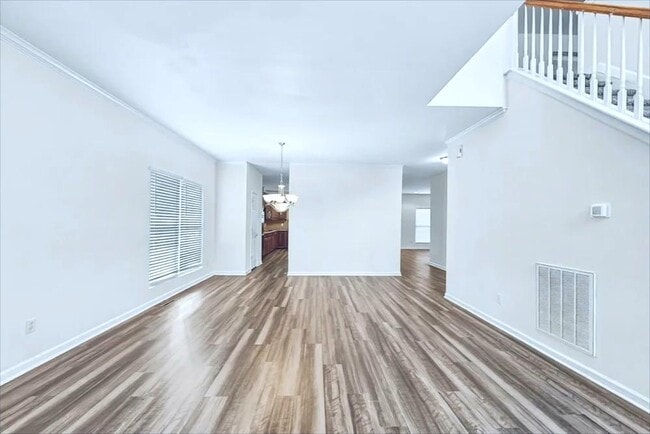 Building Photo - 15 McKinley Ln