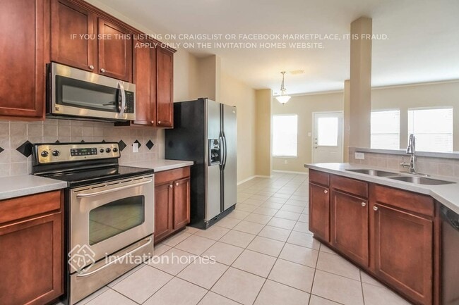 Building Photo - 7471 Gallo