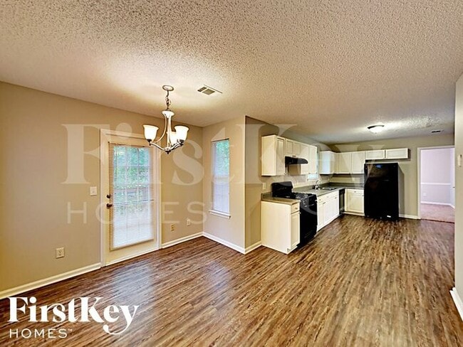 Building Photo - 10697 Tara Village Way