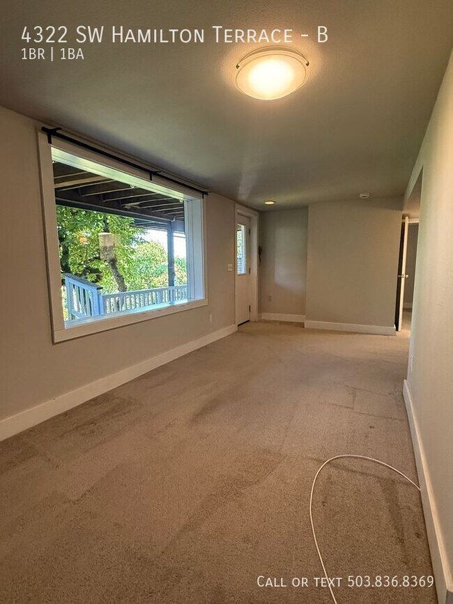 Foto del edificio - 4322 SW Hamilton Terrace