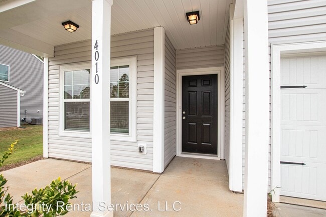 Building Photo - 4 br, 2.5 bath House - 4010 Beacon Avenue