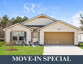Building Photo - 2560 Beachview Dr