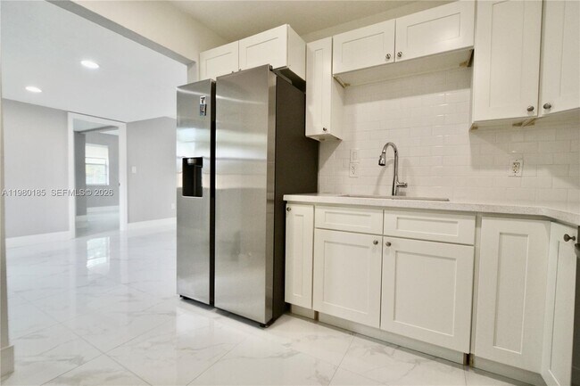 Building Photo - 9974 SW 88th St