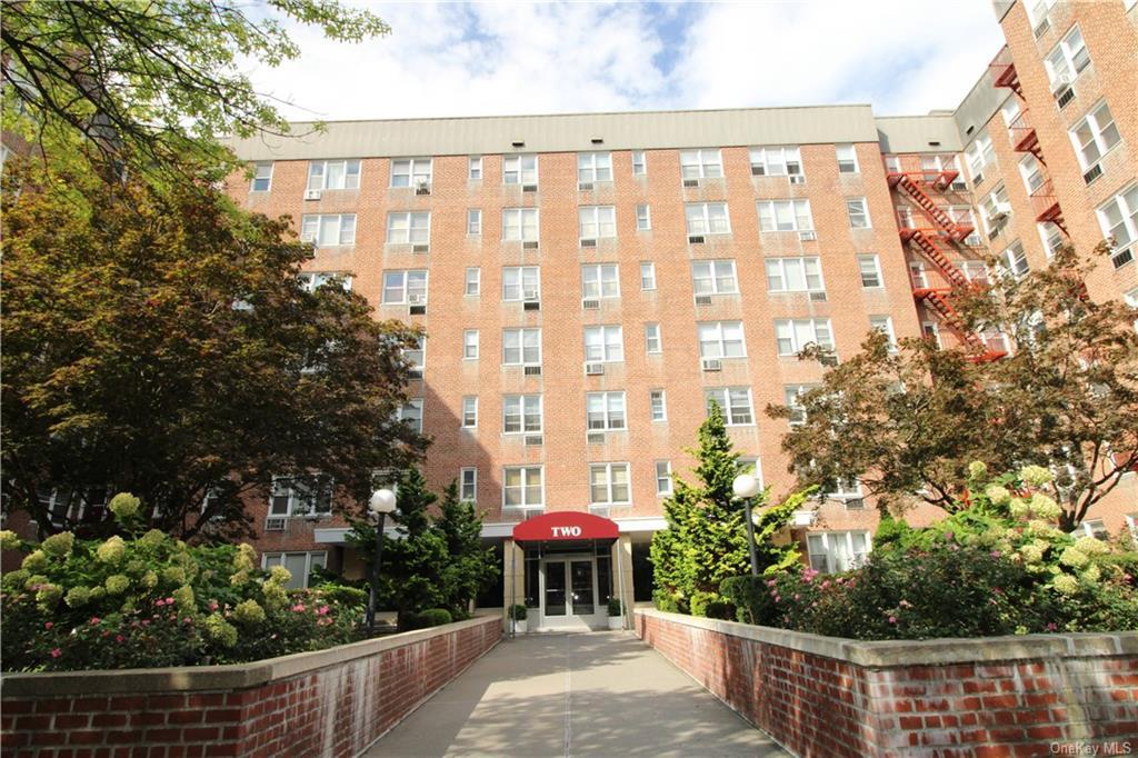 2 Sadore Ln Unit 4Z, Yonkers, NY 10710 Condo for Rent in Yonkers, NY
