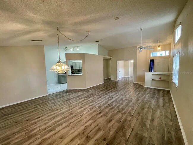 Foto del edificio - 4337 Edenrose Way