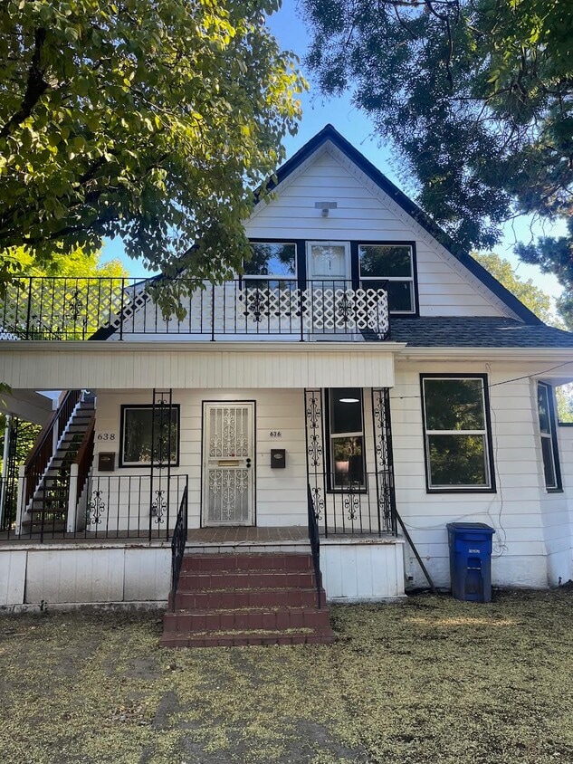 Primary Photo - 638 NE Prescott St