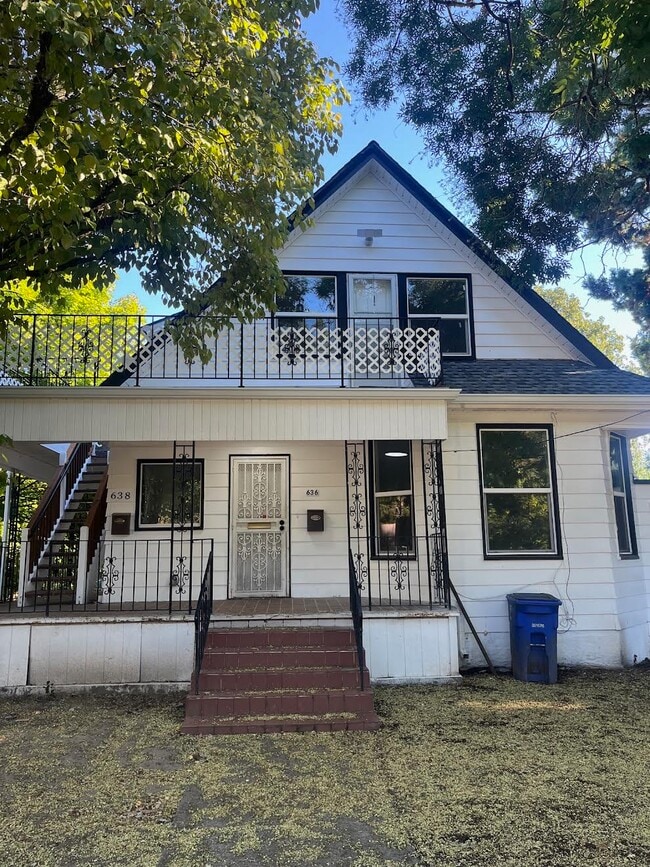Building Photo - 638 NE Prescott St