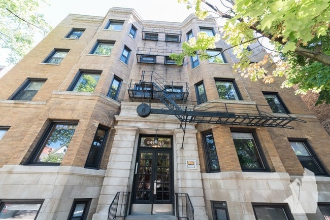 Building Photo - 853 W Lill Ave