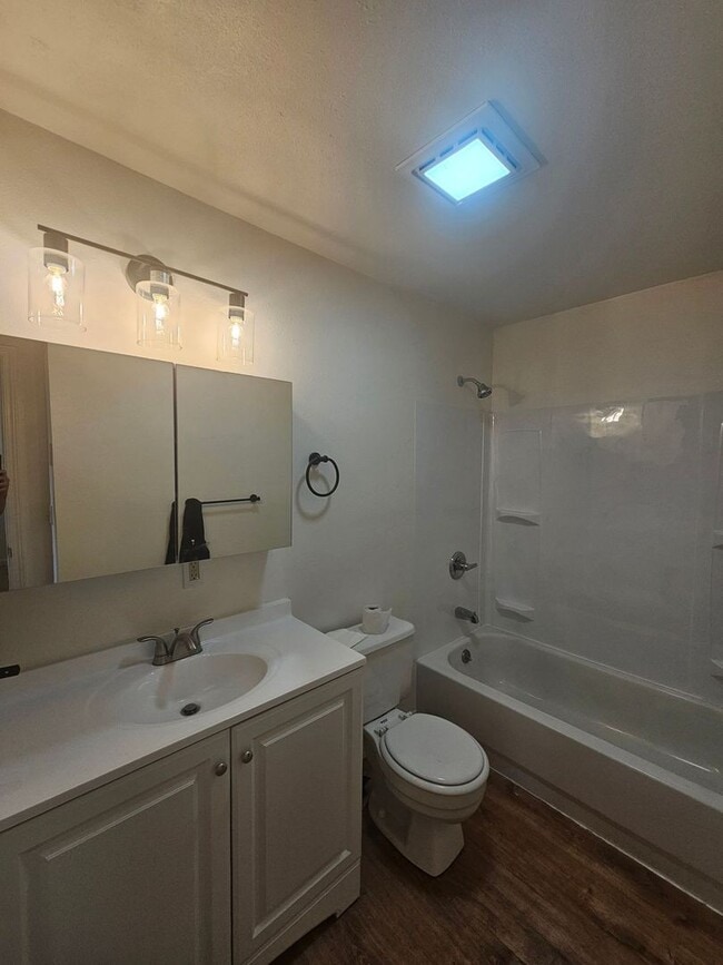 Building Photo - Newly Updated Home with Large Fenced Yard & Detached Garage!