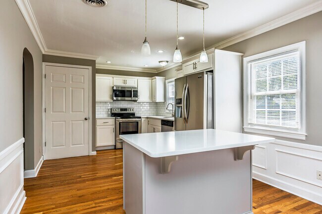 Foto del edificio - 2224 Harrodsburg Rd