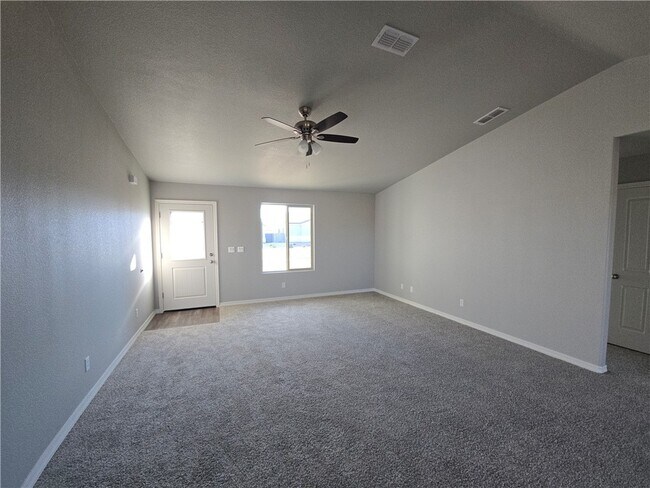 Foto del edificio - 2951 E Colina Cerbat