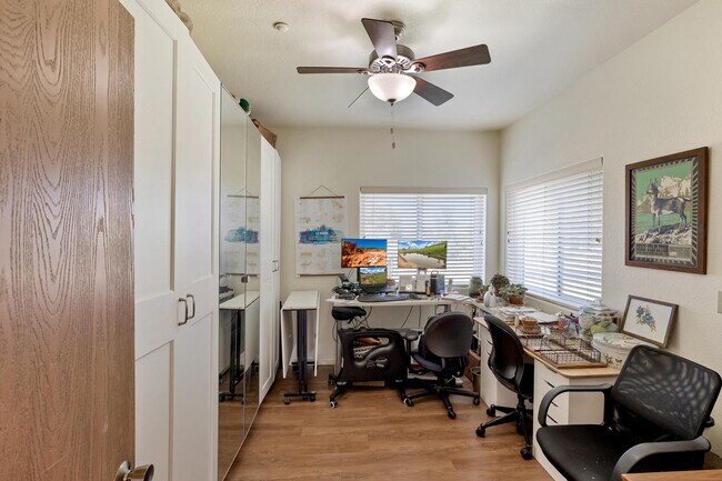 Foto del edificio - 18635 Lone Oak Ln