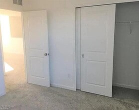 Building Photo - 63 Woodhull Cir