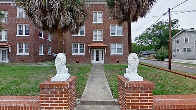 Building Photo - 2623 College St