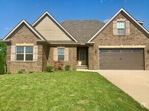 Building Photo - 433 Adalynn Cir