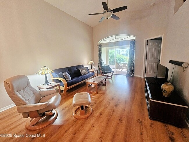 Foto del edificio - 5324 Tay Ct