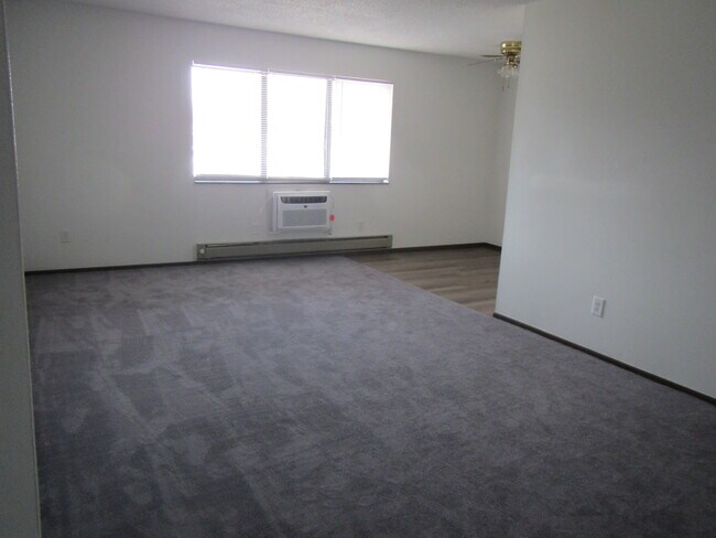 Foto del edificio - 117-129 Harbet Ave NW
