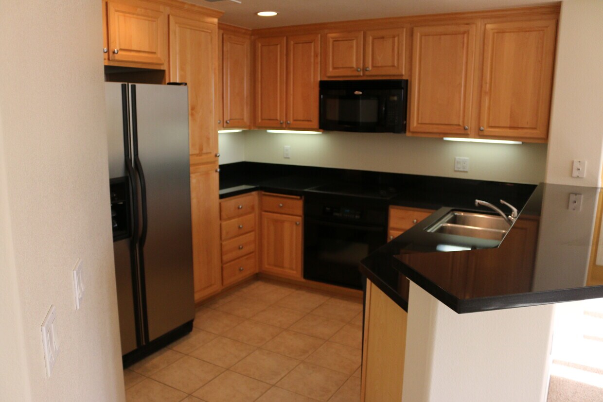 1390 Saddle Rack St Unit 420, San Jose, CA 95126 Condo for Rent in San Jose, CA