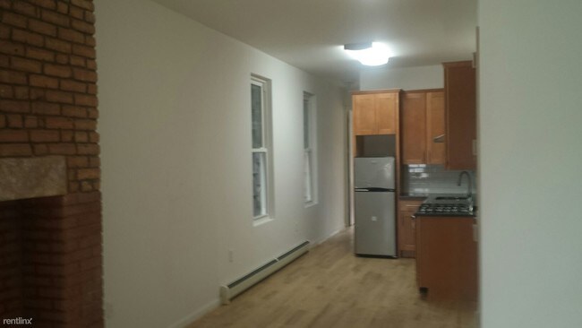 Building Photo - 9 Bradford St