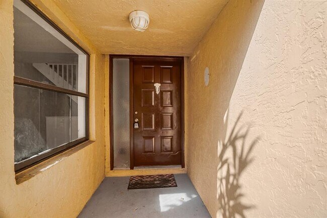 Foto del edificio - 1013 SW 112th Ter