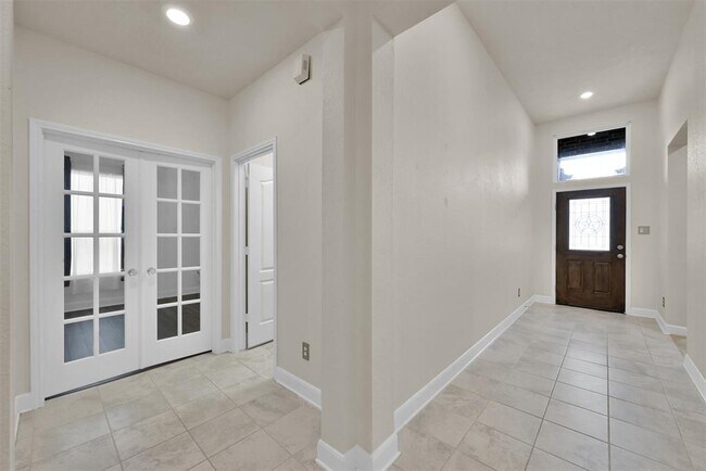 Building Photo - 3929 Eagle Nest Lake Ln