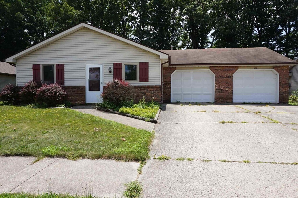 Primary Photo - 619 Villa Park Ct