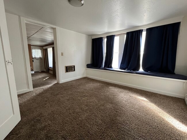 Bedroom - 49 Linoberg St