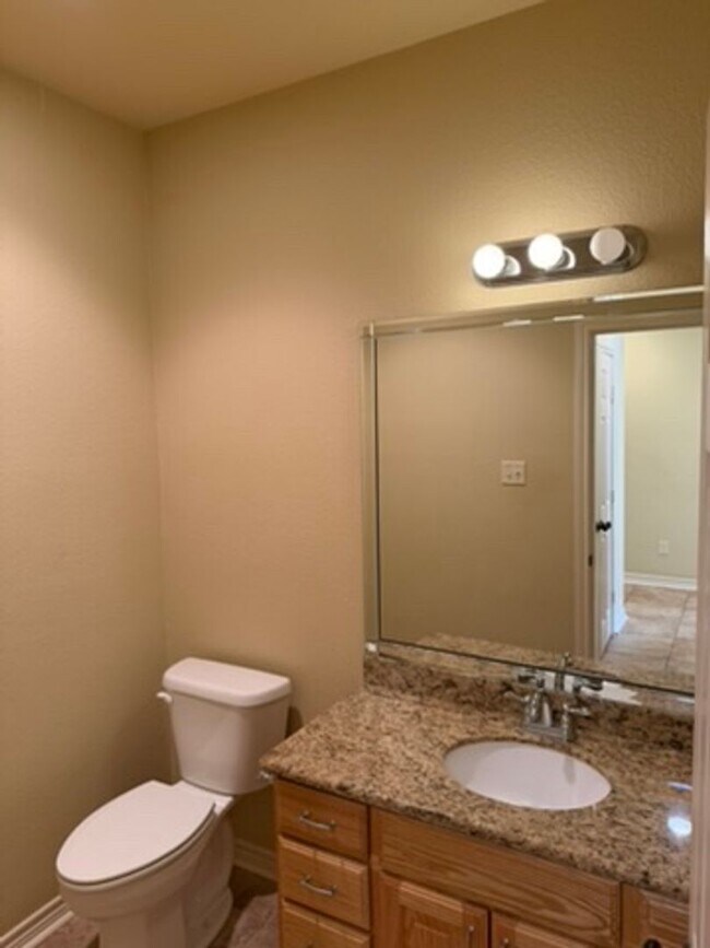 Foto del edificio - 1211 Cheryl St