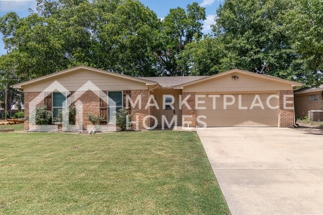 Photo - 2801 Fairbrook St House