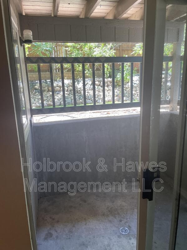 Building Photo - 4531 Boardwalk Dr