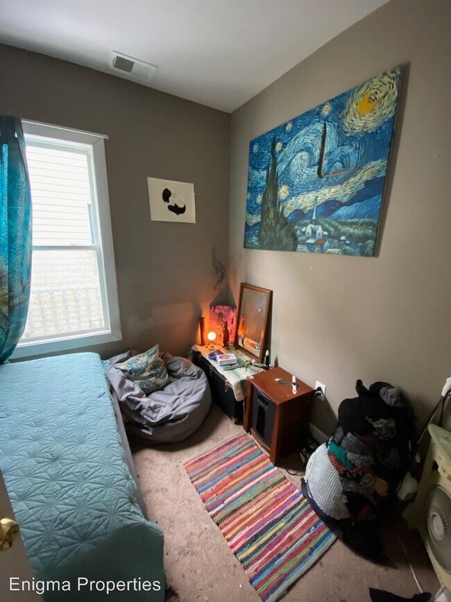 Foto del edificio - 812 E Clarke St