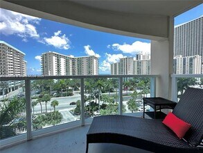 Building Photo - 3800 S Ocean Dr