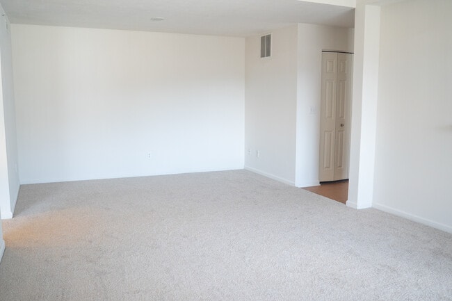 Building Photo - Bayberry Pointe Apartments