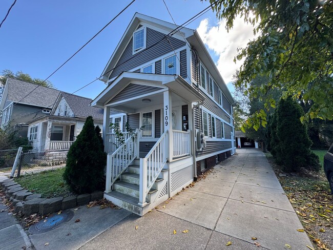 Building Photo - 3109 Hancock Ave
