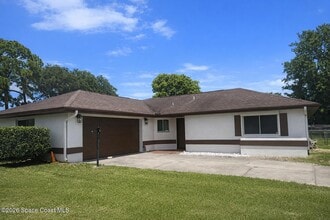 Building Photo - 6485 Manila Dr