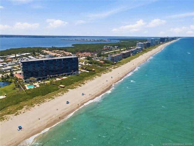 Foto del edificio - 10410 S Ocean Dr