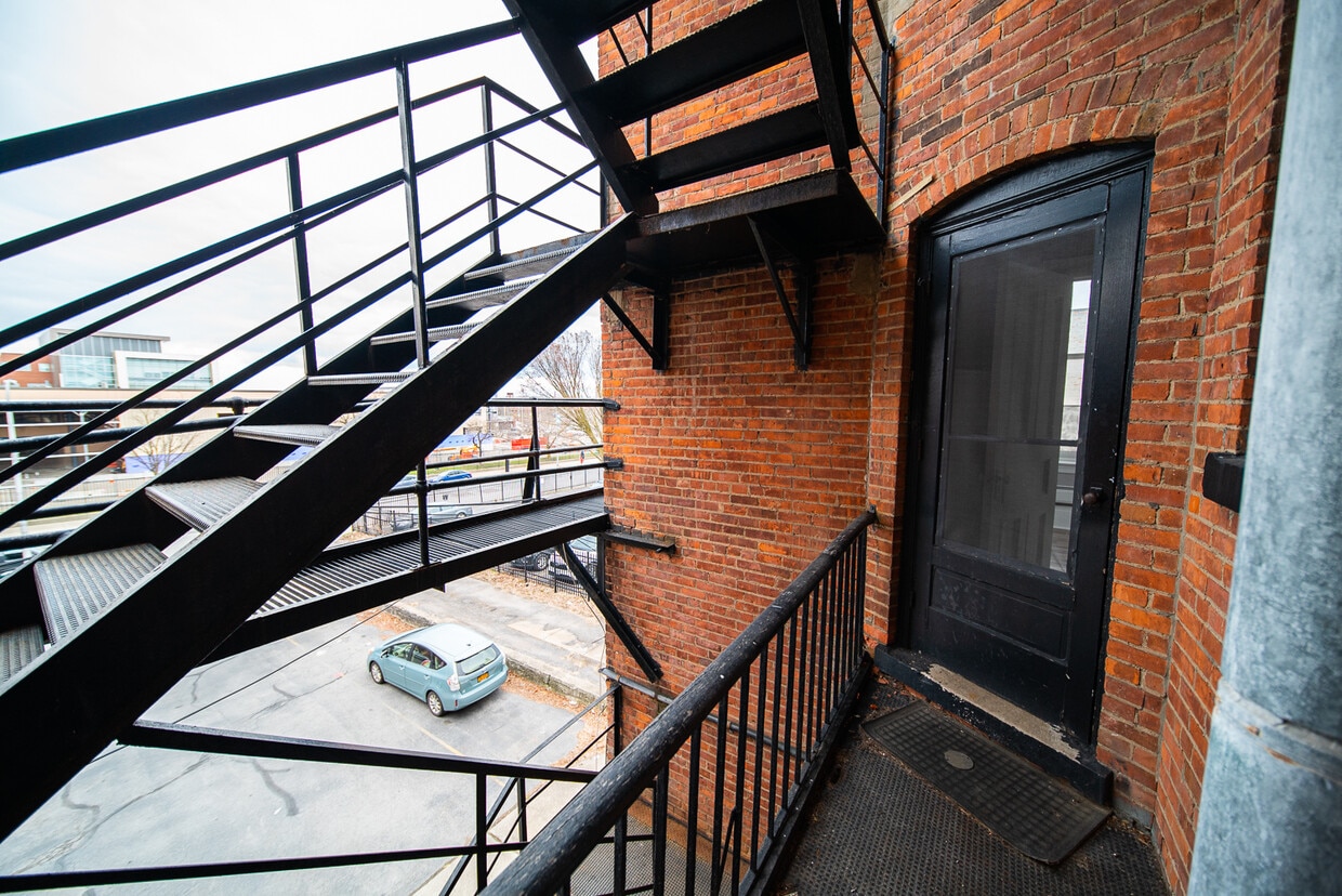 Primary Photo - Spaulding Building I