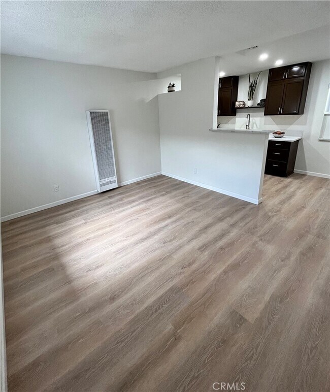 Foto del edificio - 14449 Palmrose St