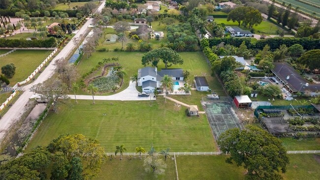 Foto del edificio - 7601 NW 82nd Terrace