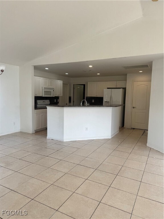 Foto del edificio - 9221 Buckingham Rd