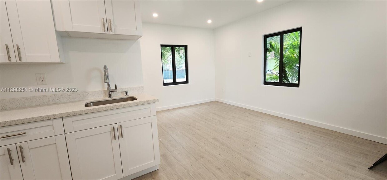 Foto del edificio - 955 NW 53rd St