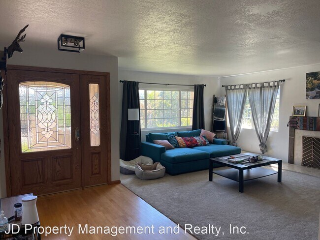 Building Photo - 3 br, 2 bath House - 9135 Calle Lucia